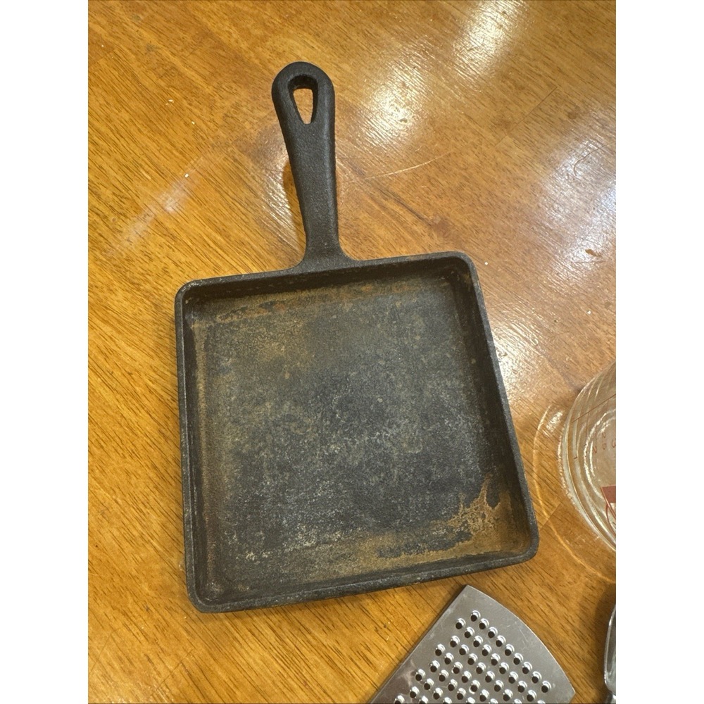 Cast Iron Skillet Mini Square 5" X 5"